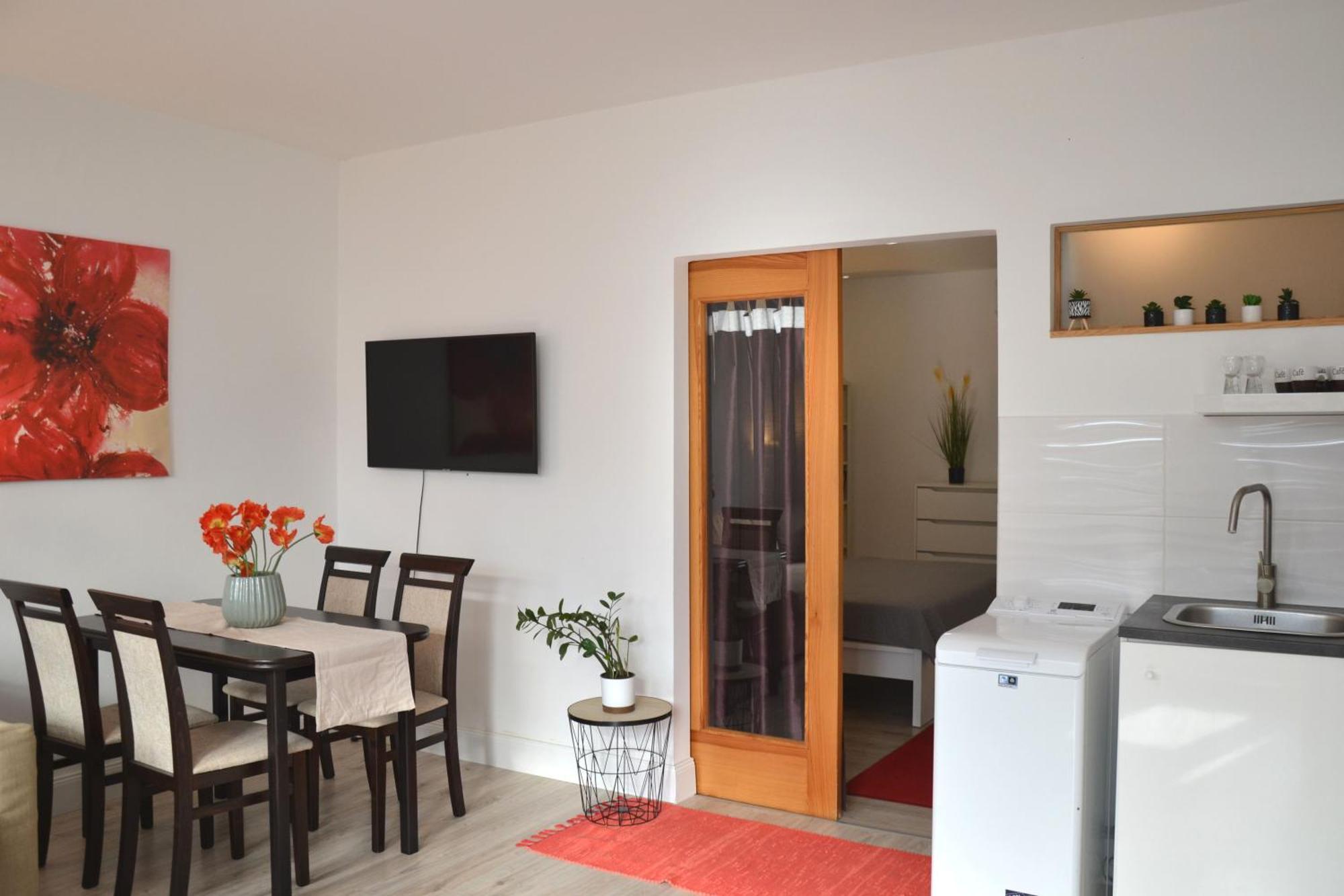 Akvamarin Apartman Keszthely Εξωτερικό φωτογραφία