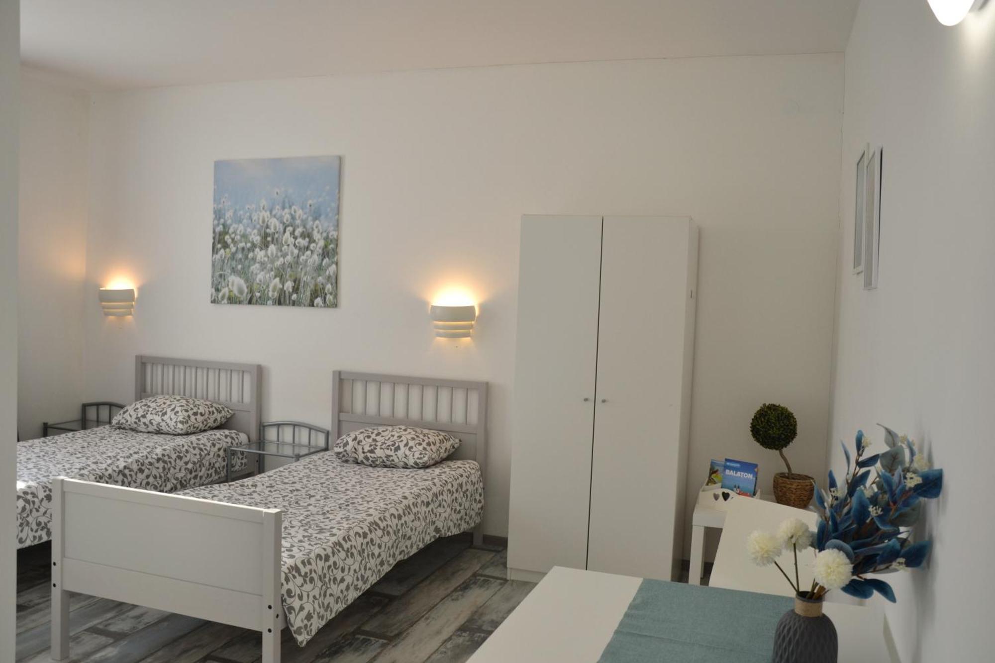Akvamarin Apartman Keszthely Εξωτερικό φωτογραφία