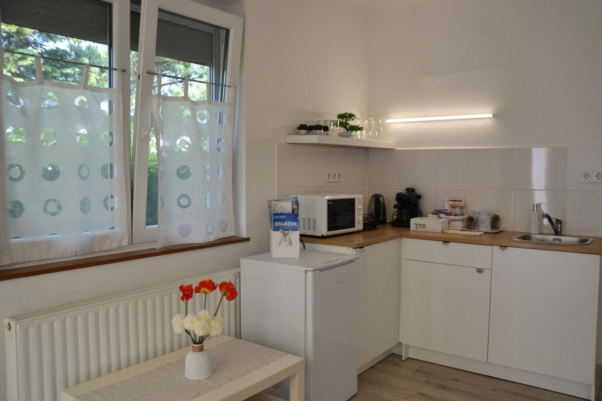Akvamarin Apartman Keszthely Εξωτερικό φωτογραφία